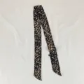 Dettaglio foulard sottile con stampa leopardata, elegante sciarpa stretta per collo o capelli. - PDXJ-Shubaoying Marrone / 100*5cm
