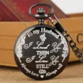 Vintage zwart quartz zakhorloge met gegraveerde romantische liefdesboodschap en ketting. - Zwart (P3201C)