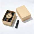 Stilvolle hölzerne mechanische Herrenuhr mit Skelett-Zifferblatt und massivem Holzarmband. - Geschenkbox und Werkzeugset / Schwarze Walnuss