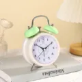 4-inch metal twin bell alarm clock, bedside silent clock for bedroom, loud student alarm. - 12x8x6.5cm / Green