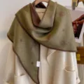 Retro paisley polka dot double-sided triangular shawl, stylish color-blocked women fall scarf. - Green