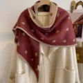 Thickened heart jacquard double-sided triangle shawl, warm outer wear for autumn and winter. - HSJ-5-Red