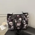 Large capacity womens shoulder tote bag, retro skull floral print PU leather handbag. - Red