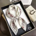 Silk square scarf featuring elegant paisley print, luxurious 65cm size, vintage style neckerchief. - Plain Edge Dream