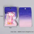 Kleurrijke laserfolie zip-verpakkingszak met venster en ophanggat voor kleine artikelen. - 10 stuks/Verpakking / 7x12cm Verloop Laser Paars Venster