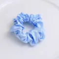 Chouchou de cheveux en satin bleu clair pour femmes, attache queue de cheval élastique. - Bleu