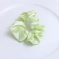 Chouchou de cheveux en satin vert pour femmes, attache queue de cheval élastique chic - Vert clair
