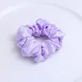 Chouchou a cheveux en satin violet clair elegant, attache queue de cheval douce pour femmes. - Violet