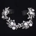 Strass perle peigne a cheveux de mariee detail presentation, accessoire floral mariage. - FS19864
