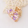 Pince à cheveux griffe fleur violette strass exquis pour femmes, accessoire élégant. - Violet