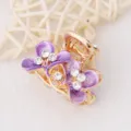 Mini pince à cheveux en métal avec fleurs émaillées violettes et strass pour coiffure élégante. - Violet