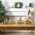 Holz Weihnachts-Dorf Tischdeko Set mit warmen LED Lichtern für festliche Dekoration - Stil B