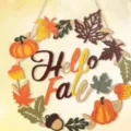 Herbst Holz Hängeschild mit Herbstlaub Ahornblatt Kürbis Willkommensdeko für die Wand - Silber