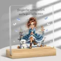Plaque en acrylique avec socle en bois, décoration de bureau carrée avec fille et chien. - Design No.1