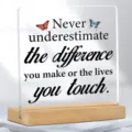 Plaque en acrylique carrée avec socle en bois, décoration de bureau citation inspirante. - 92 / 10*10*0.3（单个亚克力片）
