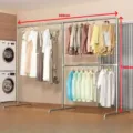 Robuster Kleiderständer aus Metall doppelseitig Kleiderstange für das Schlafzimmer - Extradicke Dreibeinige Dreifachstange / 2m Höhe 1.9m / Silber