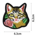 Joli patch brodé de chat avec rose, badge en tissu de style punk pour vêtements et chapeaux. - DW9087-6