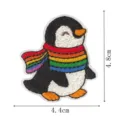 Süßer Pinguin bestickter Aufnäher mit Regenbogen Schal für Kinderkleidung Bügeln. - Pinguin