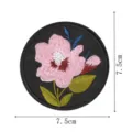 Runde bestickte Applikation mit rosa Blume und grünen Blättern, ideal für Kleidung und DIY-Nähen. - Stil 7 (DW9187-7)