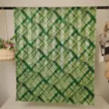 Grüner karierter geometrischer Damen Langschal, leichtes Polyester Modeaccessoire. - RY-17