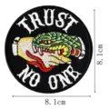 Parche bordado insignia, diseño genial de apretón de manos de serpiente, diámetro 8,1cm, ideal chaquetas. - Eslogan Callejero (DW9047-4)