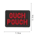 Patch brodé noir et rouge avec texte OUCH POUCH, idéal pour la décoration de vêtements. - Écusson Brodé Slogan Anglais (DW9809-38)