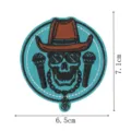 Detailansicht des gestickten Totenkopf Cowboyhut Aufnähers mit feinen Nähten und Struktur. - Punk Totenkopf (DW9811-7)