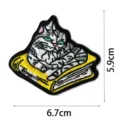 Joli chat lisant un livre patch brodé, badge thermocollant pour vêtements veste DIY. - Écusson Brodé Six(DW9077-6)