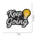 Erhöhter bestickter Keep Going Aufnäher mit Glühbirnen Motiv für Jacken und kreative Textilreparaturen. - KEEP GOING