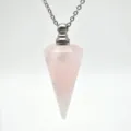 Mooie rozenkwarts kristal parfumflesje hanger ketting gedetailleerde detailweergave. - Rozenkwarts Zilverketting
