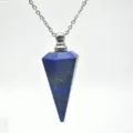 Close up detailweergave van de lapis lazuli kristal zeshoekige prisma hanger etherische olie - Lapislazuli Zilverketting