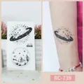 Adhesivo de tatuaje temporal negro con diseño de gato tierno variante para mujer. - RC-739 / 60*105mm