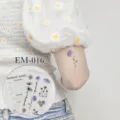 Waterdichte kleine madeliefje tijdelijke tattoo sticker voor arm en lichaam, trendy bloemenkunst. - Madeliefje Bloemen Stijl (EM-016)