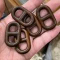 Pendentif nez de cochon en bois marron boucle de ceinture accessoire de bricolage. - Fermoir en 8 / 40x24x6mm / Café Moyen