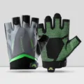 Halve vinger fitness handschoenen voor heren en dames, ademend, anti-slip training. - M / Upgrade Fitness Groen