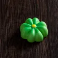 Mini pasticceria fiore verde wagashi diy resina cibo giocattolo ciondolo decorazione - Pasticcino Fortunato