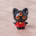 Cute three-eyed black cat figurine mini resin demon ornament for dollhouse and car decor - Multi-Eye Black