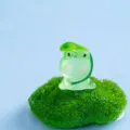 Simpatica statuetta di rana in resina miniatura paesaggio muschio decorazione scrivania - Rana con Foglia di Loto Luminosa