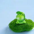 Mini statuetta di rana in resina decorazione da scrivania micro paesaggio DIY simpatico - Rana con Foglia di Loto dei Cartoni Animati