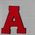 Roter Buchstabe A Chenille Aufnäher Stickerei Applikation für Jacken Pullover DIY - Buchstabe A