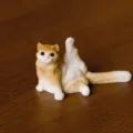 Miniatura realistica di gatto in resina, grazioso soprammobile di gattino per scrivania o auto. - Gatto Arancione