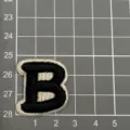 Schwarz-weißer Buchstabe B bestickter Aufnäher für Kleidung DIY Mützen 3D Handwerk Abzeichen - Buchstabe B (4A5-2)