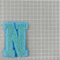 Blauer Chenille Buchstabe N Aufnäher, Flauschiger Letter Patch für Kleidung Jacken. - Buchstabe N