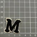 Bestickter Buchstabe M Aufnäher schwarz weiß Stoff Applikation Abzeichen Kleidung DIY - Buchstabe M (4A5-6)