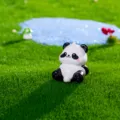 Simpatica mini statuetta di panda micro paesaggio ornamento in resina fai da te auto - Panda con Mani Dietro la Schiena
