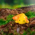 Adorabile statuetta axolotl in resina di cartone animato per arredamento scrivania micro. - Giallo