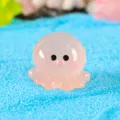 Simpatica statuetta in miniatura di polpo in resina rosa per decori di micro paesaggi e fai da te. - Polpo