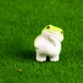 Cute resin frog figurine miniature ornament for car desktop micro landscape decoration 3cm - Thinking Frog