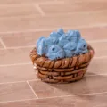 Miniatura statuetta cestino di pesce essiccato in resina per arredamento micro paesaggio. - Cesto di Pesce Secco