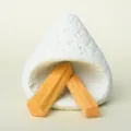 Mondkrater Keramik Räuchergefäß Set mit natürlichen Palo Santo Holzstäbchen Meditation. - Kamin mit Heilholz / Zwei 10cm Heilhölzer / Milchweiß